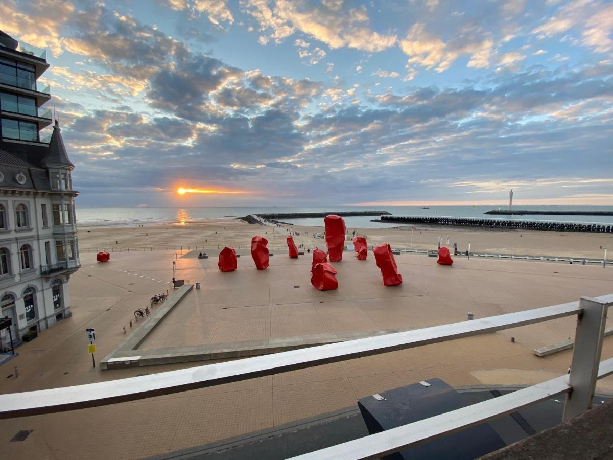 Panoramic View On Beach, Ships, Sea - Place To Be أوستيند المظهر الخارجي الصورة