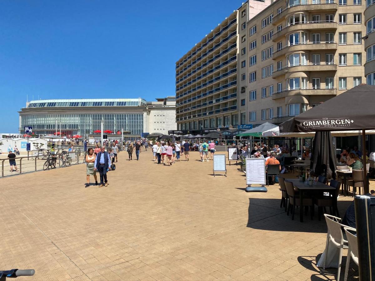 Panoramic View On Beach, Ships, Sea - Place To Be أوستيند المظهر الخارجي الصورة