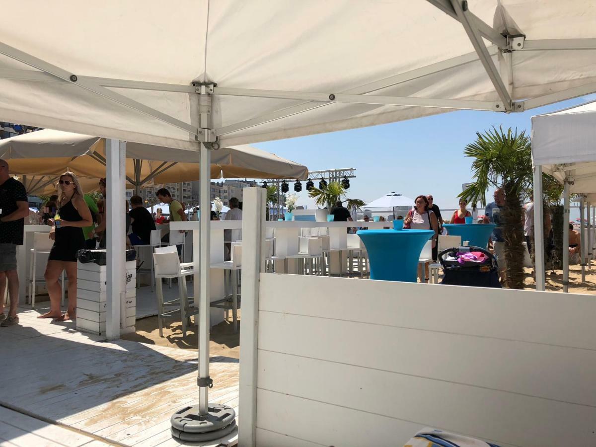 Panoramic View On Beach, Ships, Sea - Place To Be أوستيند المظهر الخارجي الصورة